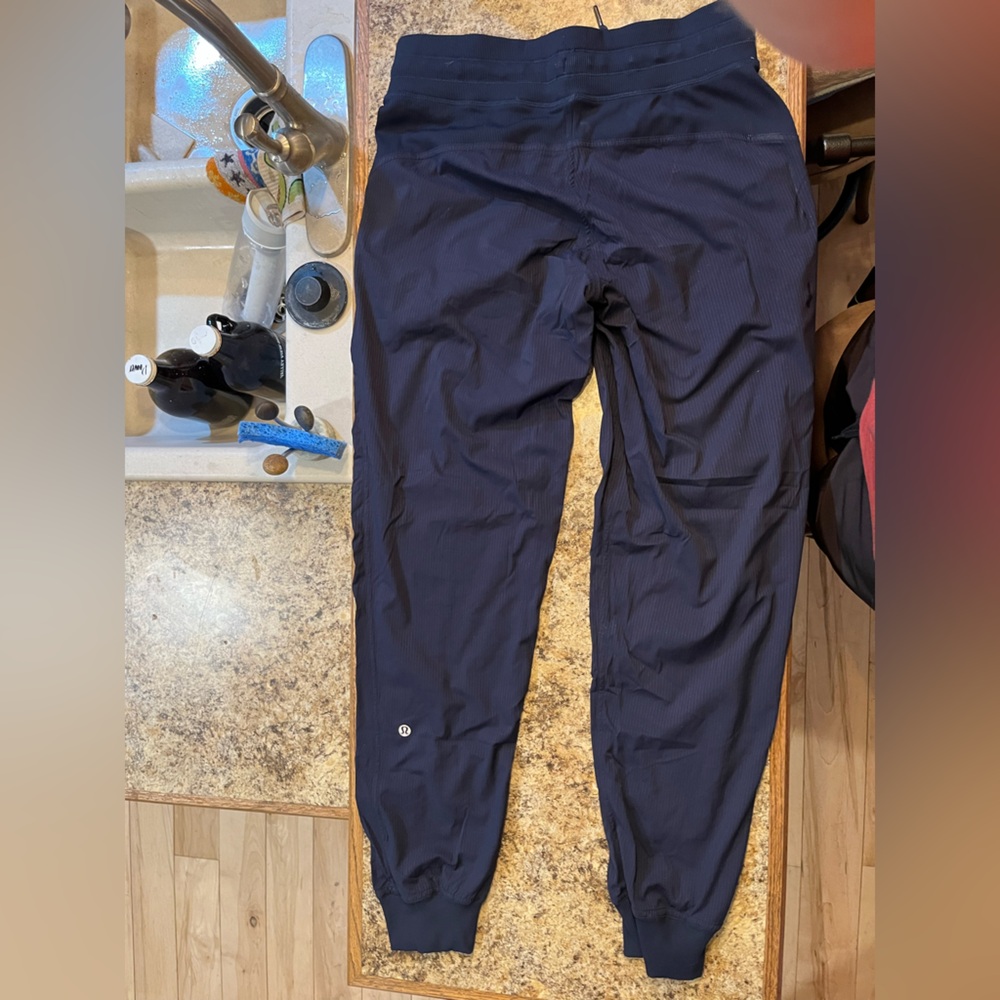Lululemon Dance Studio Joggers - Women’s, Navy, Size 6